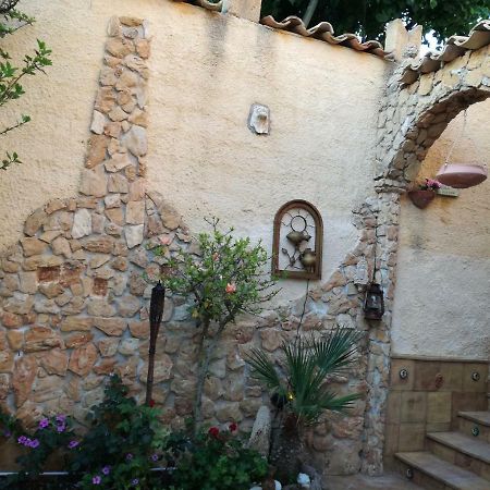 Вилла Casa Vacanze Mediterraneo Тре-Фонтане Экстерьер фото
